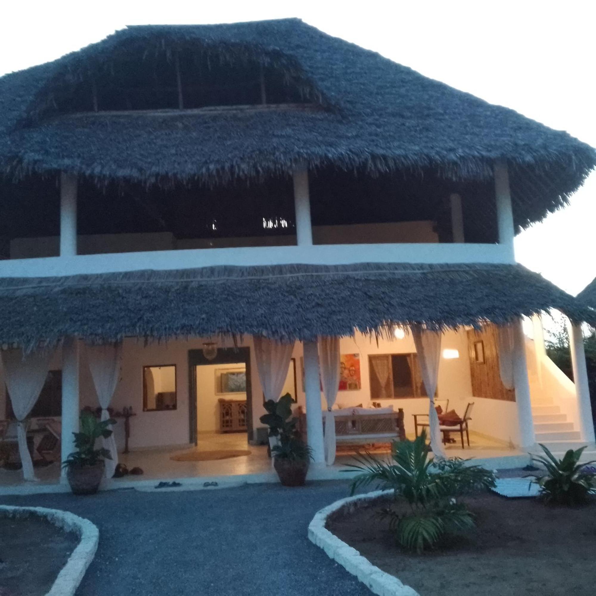 Shira House Panzió Watamu Kültér fotó
