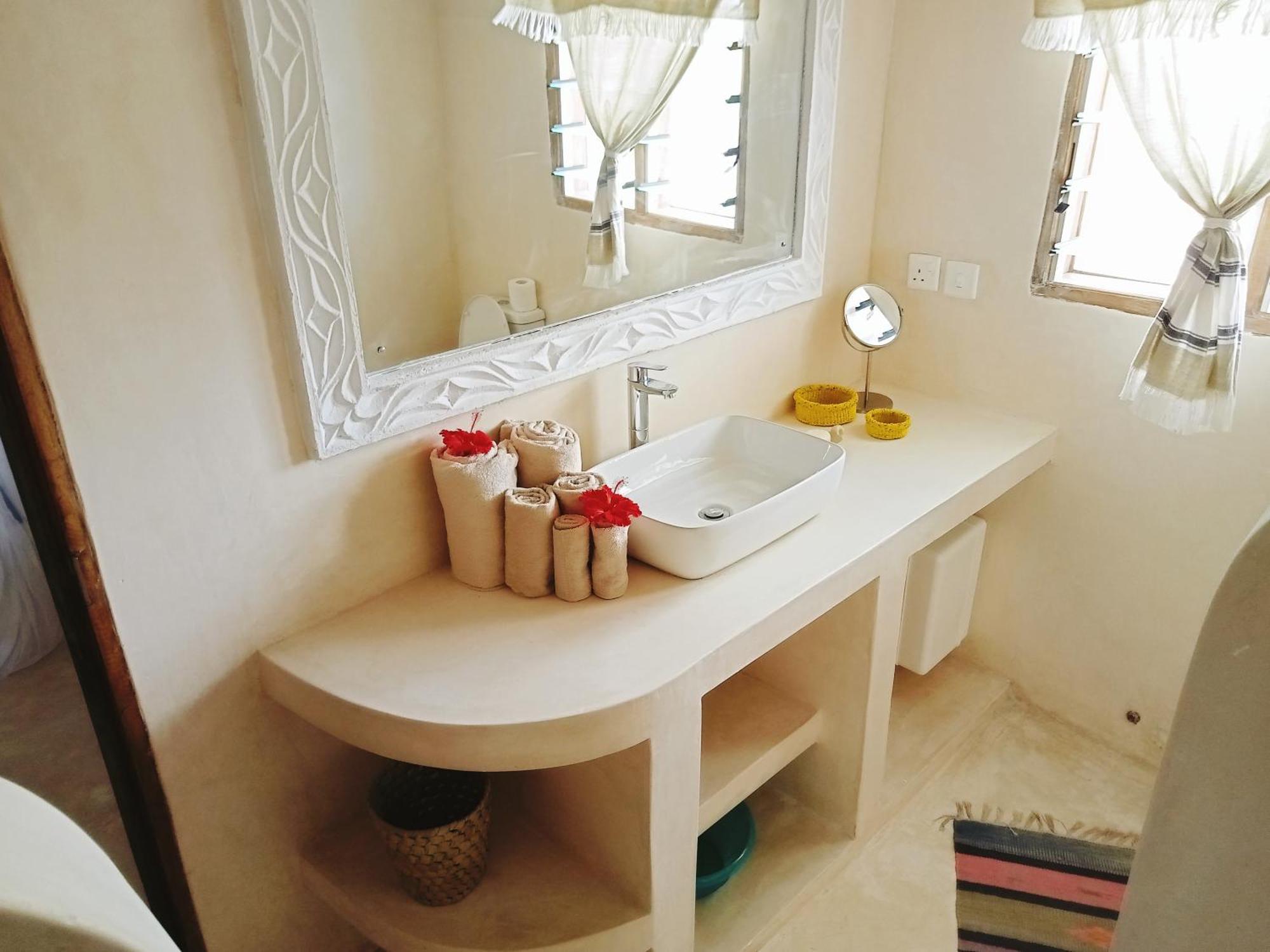 Shira House Panzió Watamu Kültér fotó